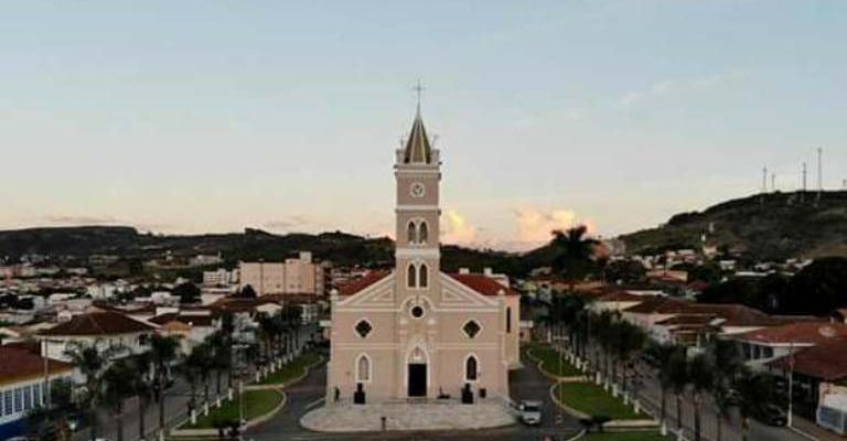PIB per capita recua e Alpinópolis aparece entre os indicadores mais baixos da região