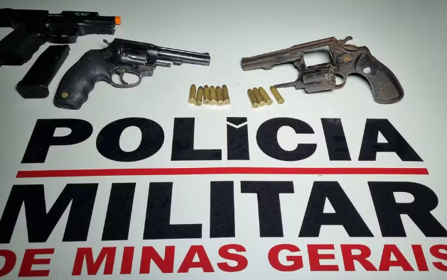 Caseiros são rendidos e chácara é assaltada em Alpinópolis