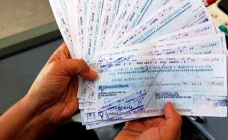 Golpista tenta pagar boletos com cheques falsificados da Prefeitura de Alpinópolis