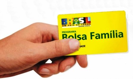Bolsa Família injeta R$ 124 mil na economia de Alpinópolis em maio