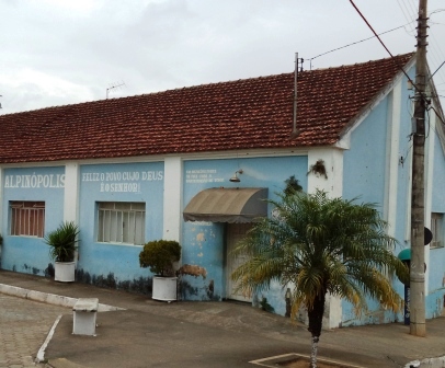 Mais de 60 professores entram na Justiça contra a Prefeitura de Alpinópolis