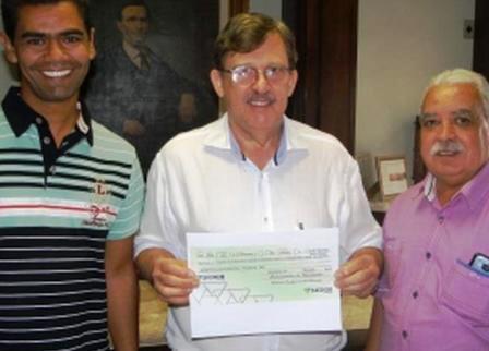 Paróquia de São Sebastião doa mais de R$ 105 mil para Hospital do Câncer de Passos