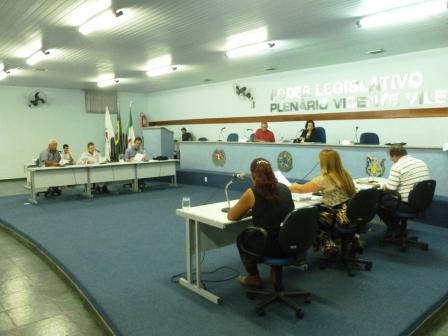 Câmara vai contra parecer do TCE-MG e rejeita contas de ex-prefeito